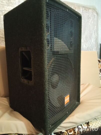 Музыкальное оборудование