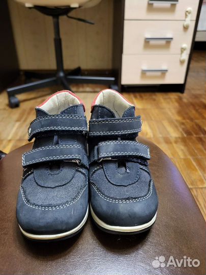 Ботинки осенние для мальчика 24