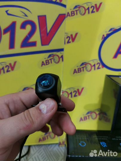 Камера заднего хода teyes новая