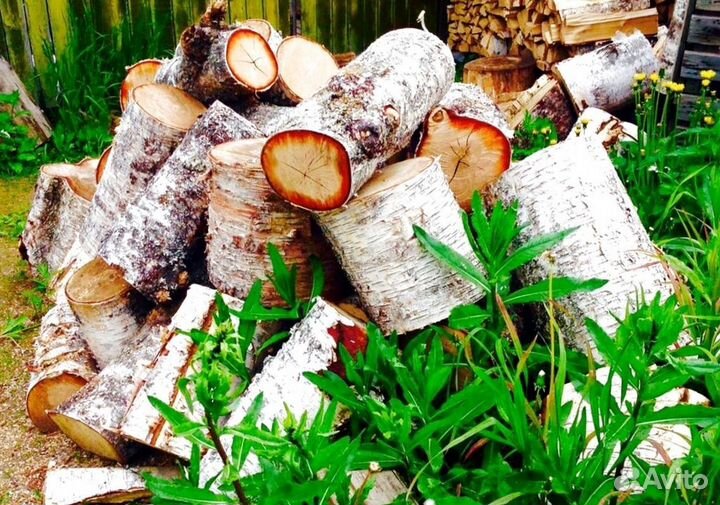 Дрова сложенные