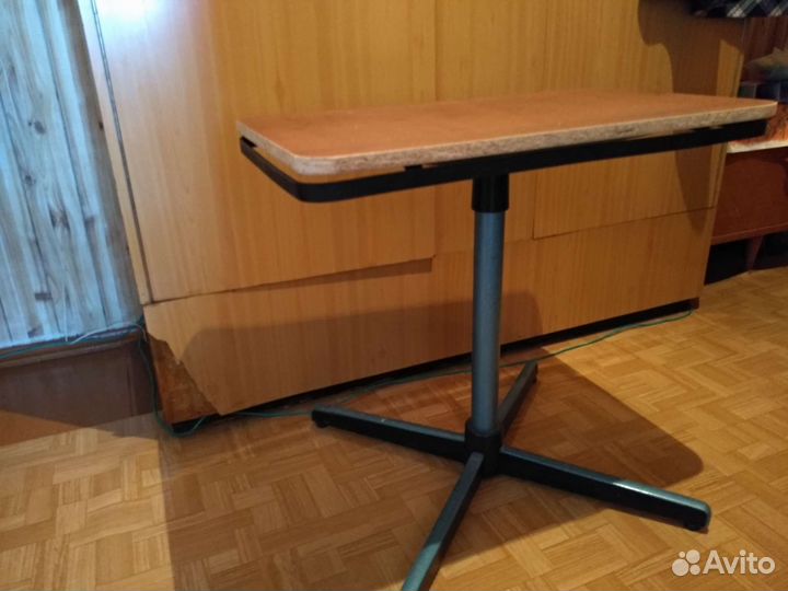 Подставка под телевизор металлическая. Торг