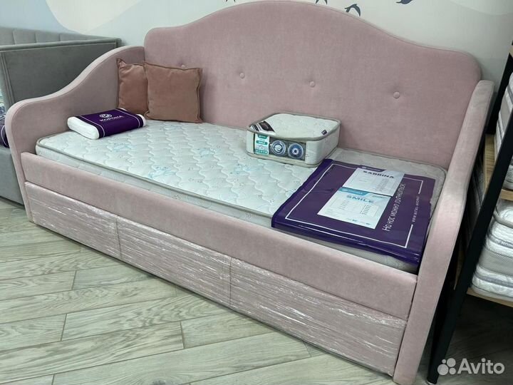 Детская кровать мягкая