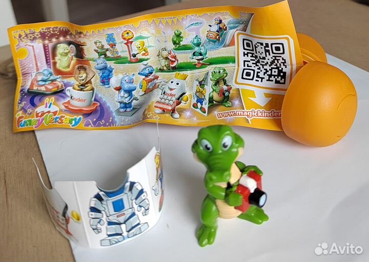 Игрушки из киндера, крокодильчики