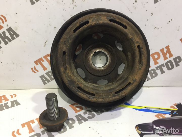 Мерседес Вито Шкив коленчатого вала