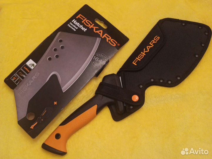 Редкая новинка топорик Фискарс