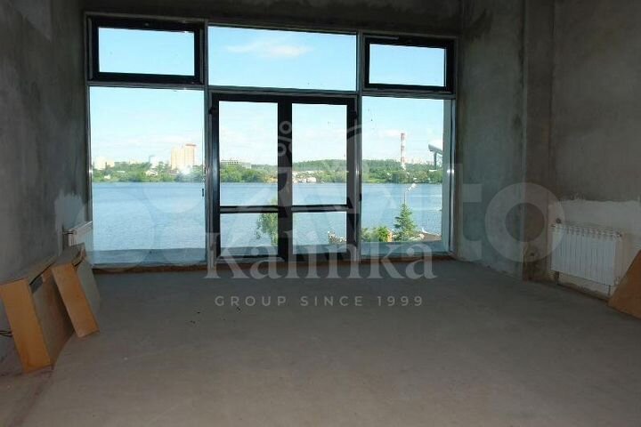 Дом 1000 м² на участке 30 сот.