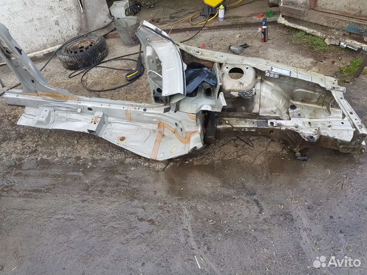 Лонжерон Volvo s80