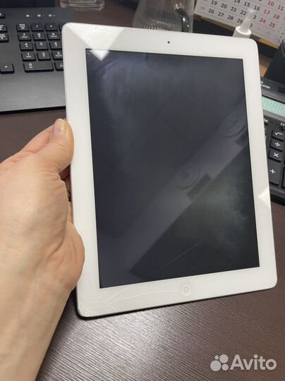 iPad 4 32 Gb только на запчасти
