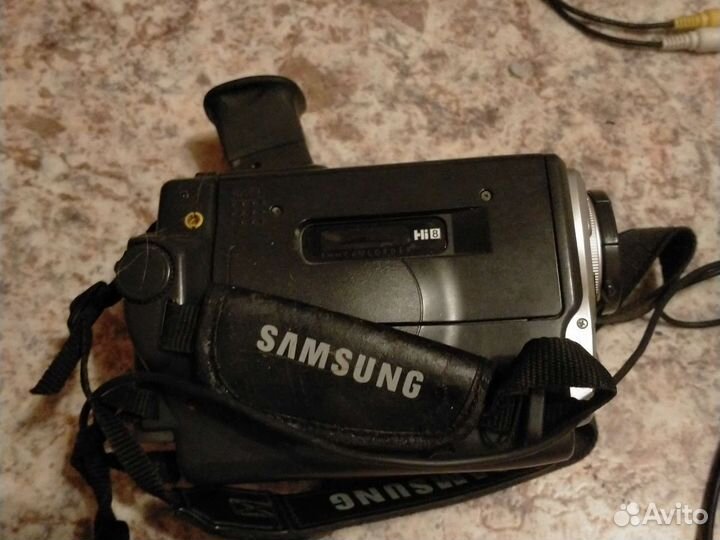 Видеокамера Samsung vp-w71