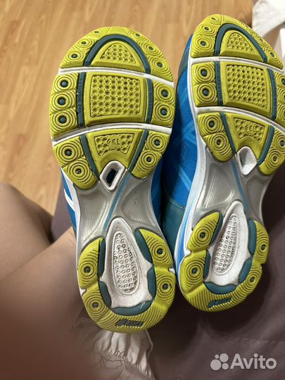 Кроссовки asics