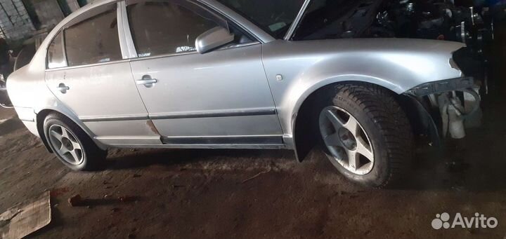 Skoda Superb 2.5 МТ, 2002, 260 000 км