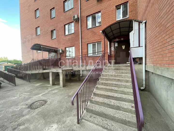 2-к. квартира, 65 м², 8/8 эт.