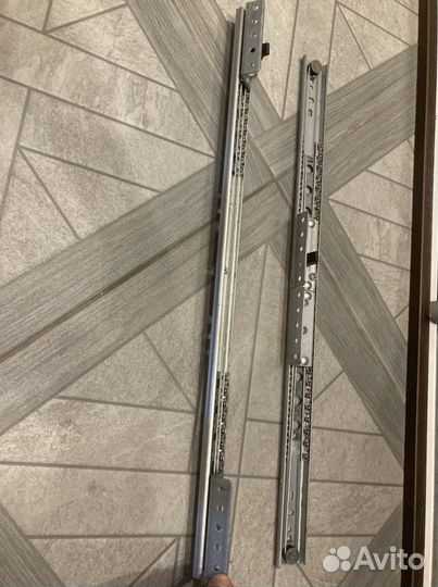 Фарнитура для раздвижного стола