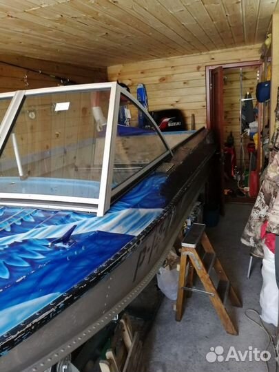 Ветровое стекло на лодку