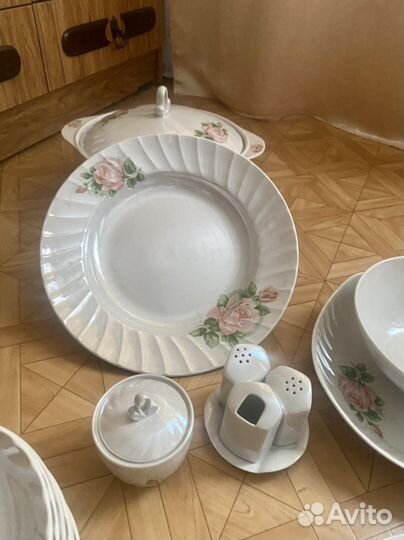 Сервиз столовый