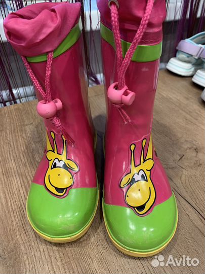 Резиновые сапожки 25