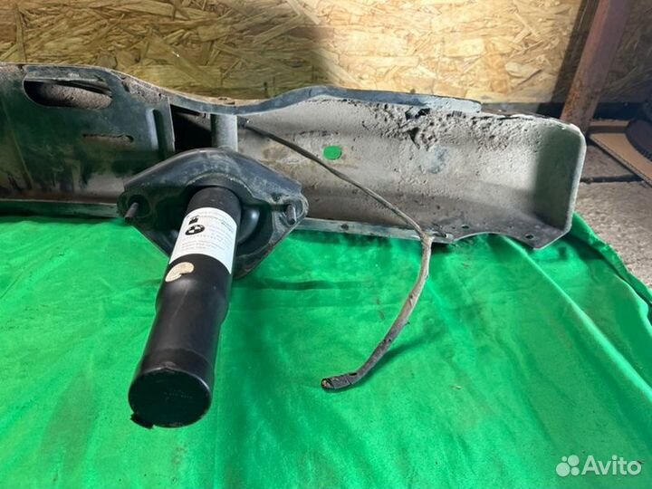 Усилитель бампера задний Bmw X5 E53 M54B30 2002