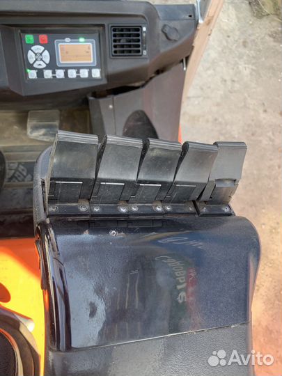 Вилочный электропогрузчик BT toyota