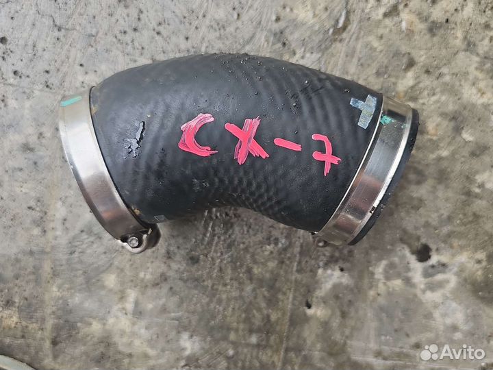 Резиновый патрубок Mazda CX-7