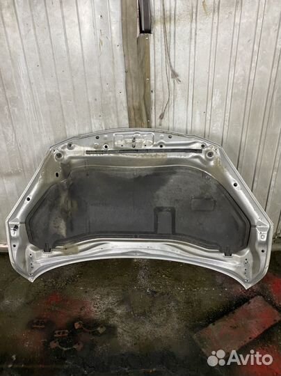 Капот и правое переднее крыло мазда демио