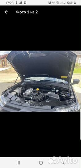 Газовые упоры капота на Нива Тревел