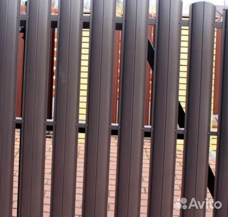 Штакетник металлический, в наличии и под заказ