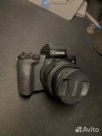 Зеркальный фотоаппарат canon m50