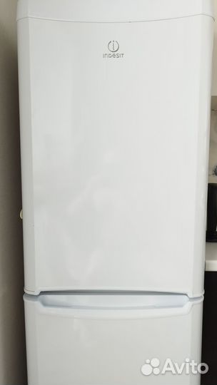 Холодильник бу indesit
