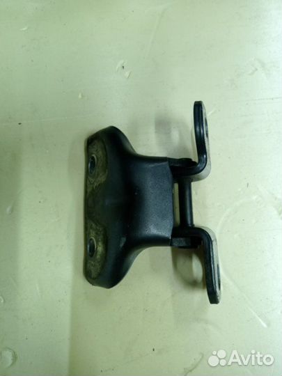 Петля двери верхняя задняя правая Hyundai Sonata