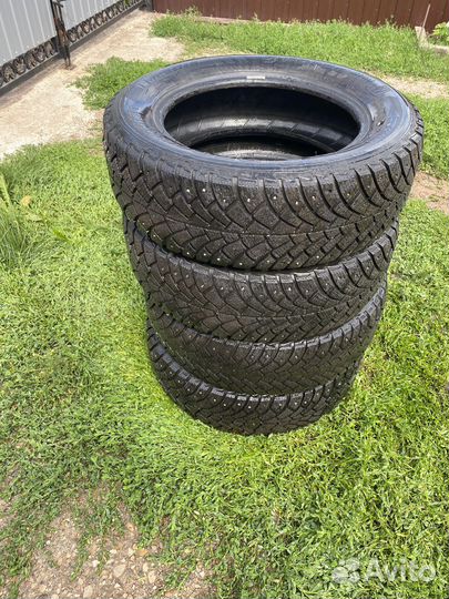 Bfgoodrich G-Force Stud 2.25/12.5 R15
