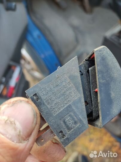 Кнопка аварийки