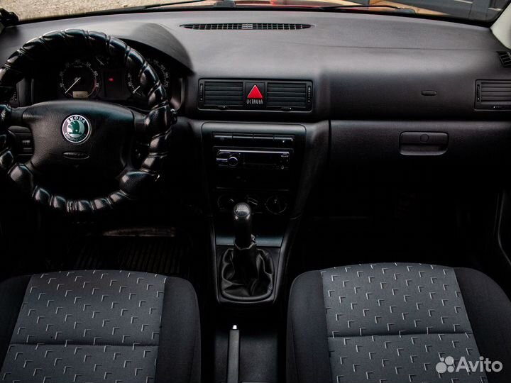 Skoda Octavia 1.6 МТ, 2008, 230 439 км