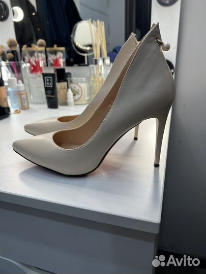 Туфли на каблуке