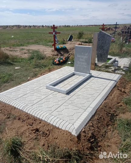 Благоустстройство могил, памятники