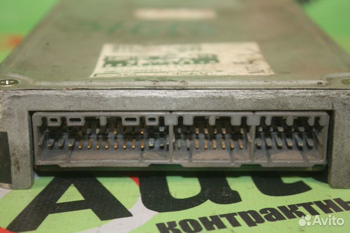 Блок EFI toyota hiace KZH100 1kzte