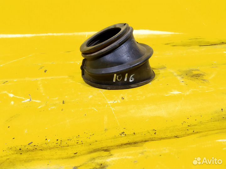 Уплотнитель горловины бензобака Toyota Camry V40