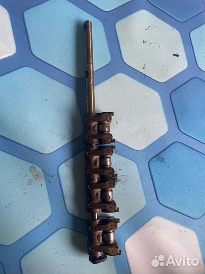 Ось коромысел 077109372D