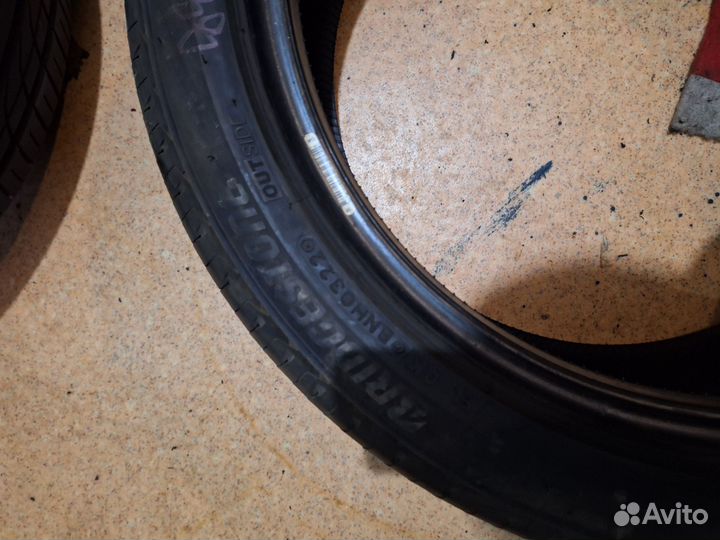 Bridgestone Regno GR-03 215/45 R17