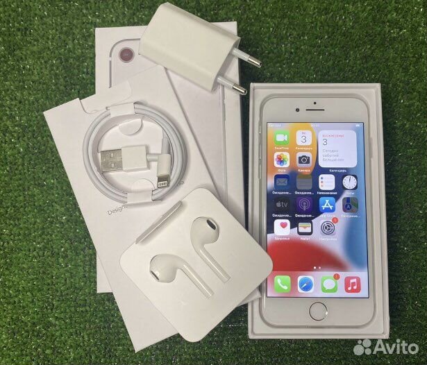 iPhone 8, 64 ГБ