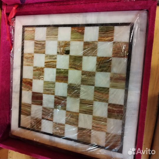 Шахматы из оникса