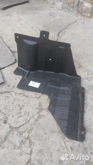 Пыльник двигателя правый шевроле лачетти