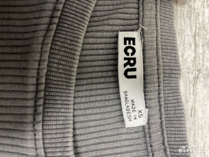 Топ женский с длинными рукавами