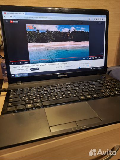 Ноутбук Samsung NP300E5C