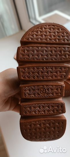 Ботинки демисезонные для девочки 24 р