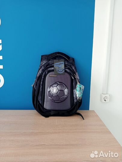 Рюкзак школьный для мальчика ортопедический новый