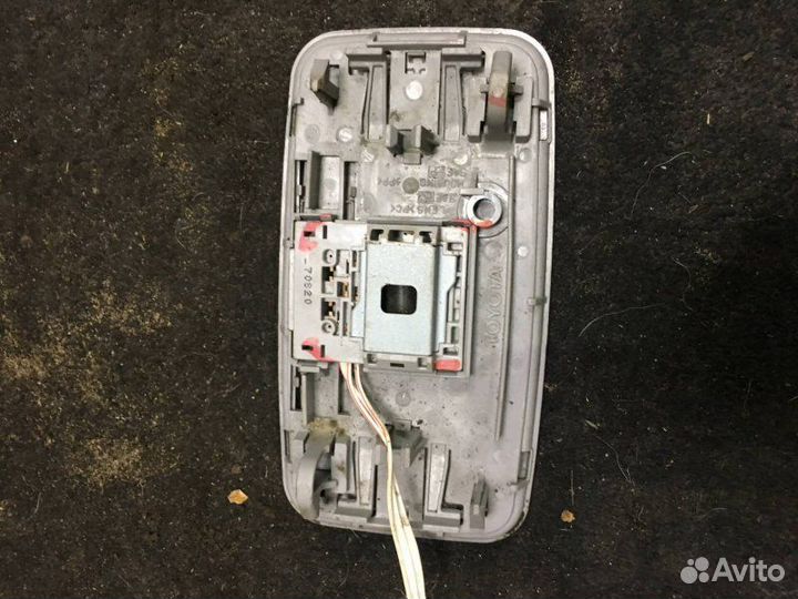 Плафон Toyota Camry V40