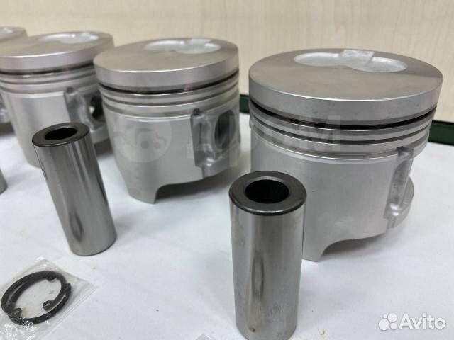 Поршни усиленные комплект Mazda Bongo R2