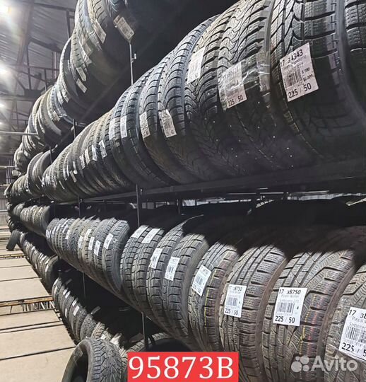 Michelin X-Ice 3 245/45 R19 102Y