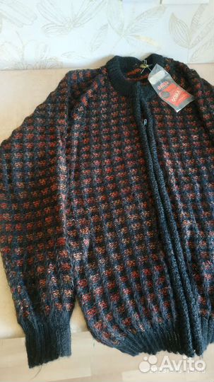 Свитер джемпер
