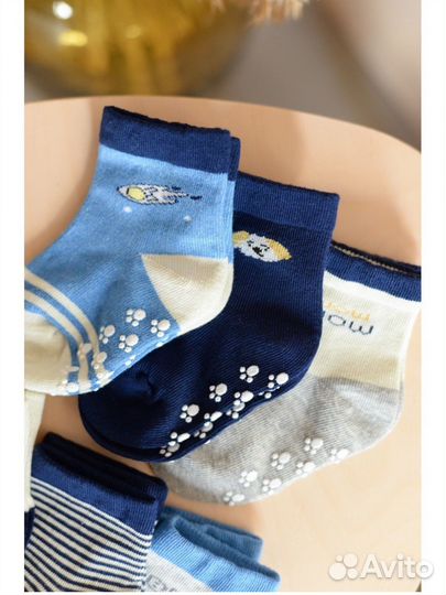 Носочки для новорожденного